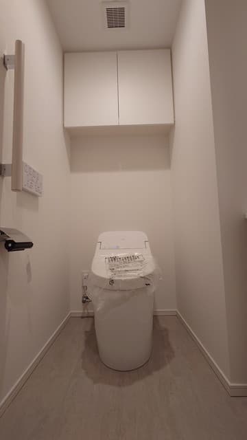 c33b00c3c4934987b8f852bcff3603f7