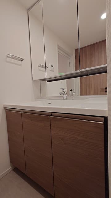 c33b00c3c4934987b8f852bcff3603f7