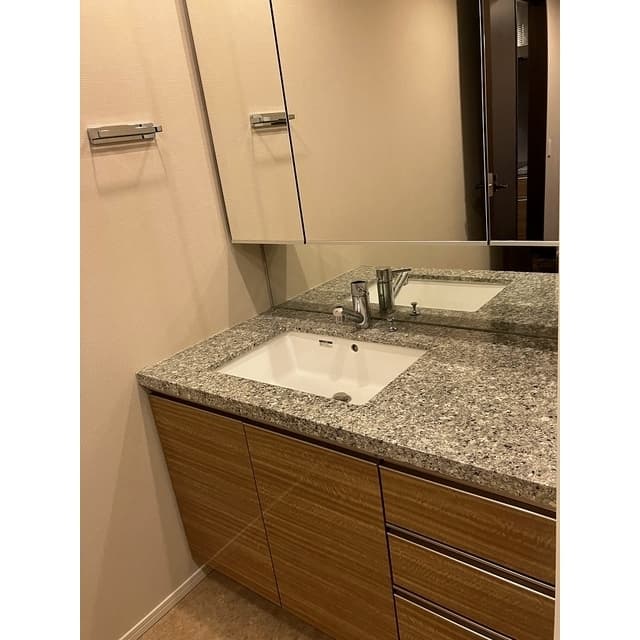 1954ee431b2b4aa581b99a03994c1c27