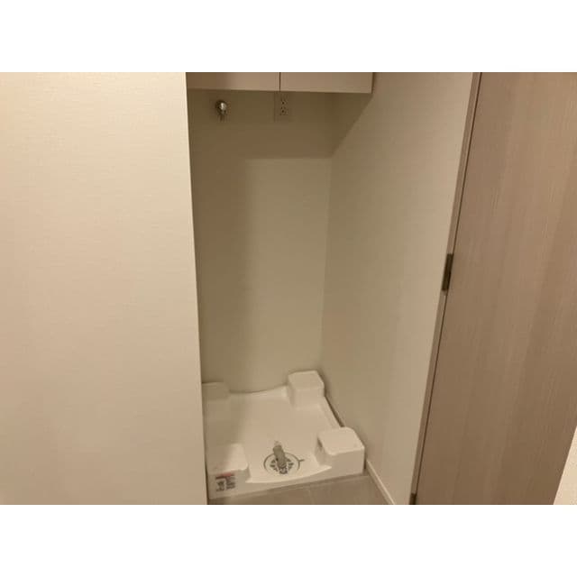 af7405de76f24e4eb9d672e6de23806d