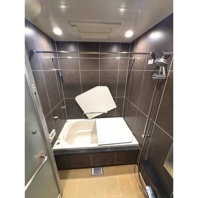 cf89f75353574fac95ea33f07a7b7e1e