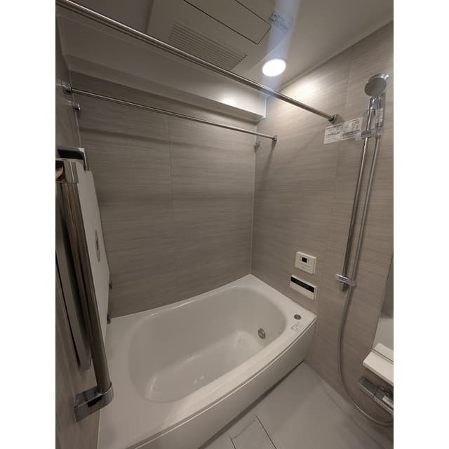 d2254e1b8c374686b255bbf6da96e052