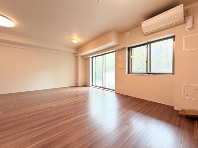 3aafeacc8d6d4b66841700846e1ee0c4