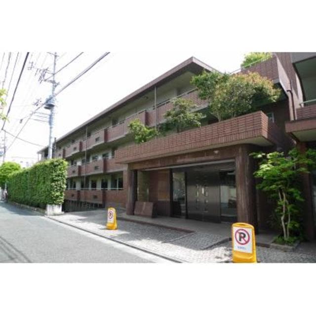 2db9757c63004346a3ee1a40586de4a3