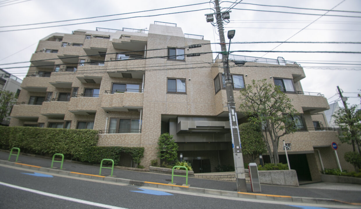 Shirokane Sankozaka House exterior