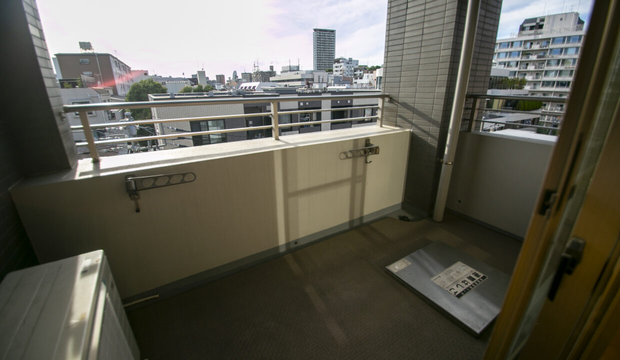 Apartments Higashiyama balcony2