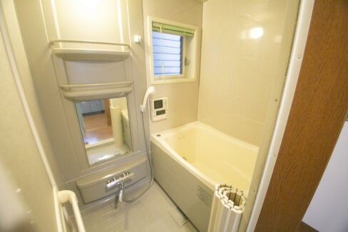 Minato-ku Mita 1-chome house bathroom2