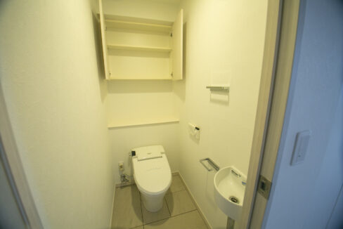 qualia Jinnan Flats restroom