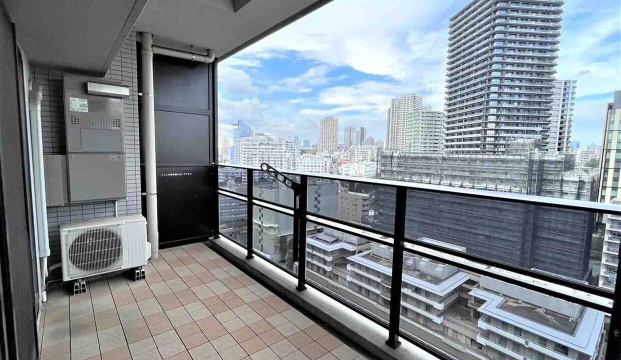 The Garden Terrace Meguro balcony