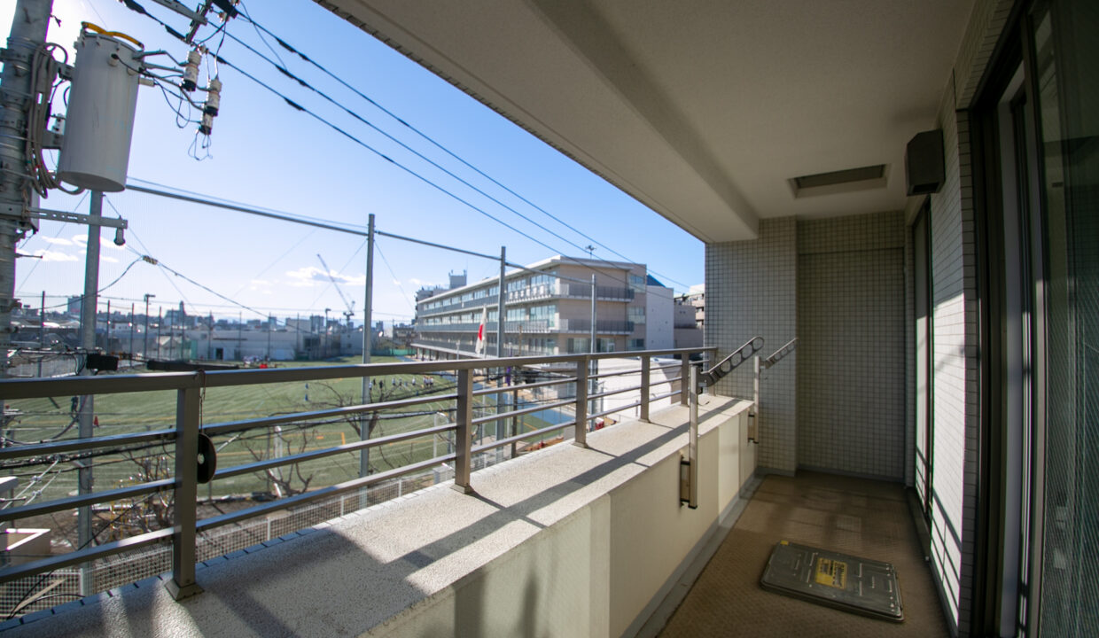 Fujiwa City Homes Hatsudai balcony2