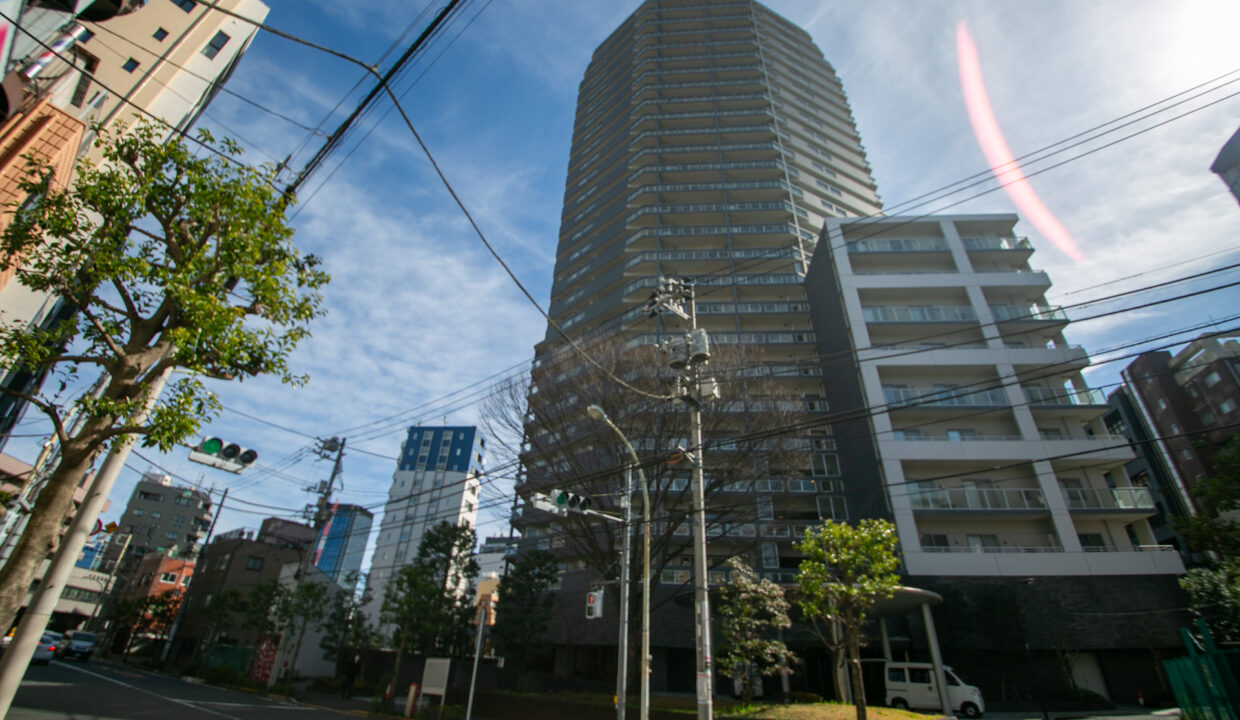 Kagurazaka Ain Tower exterior