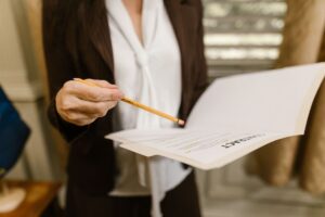 signing lease agreement